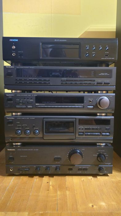 ZestawStereo,Głośniki,Wzmacniacz,Equalizer,Magnetofon,Tuner,Odtwarz.CD