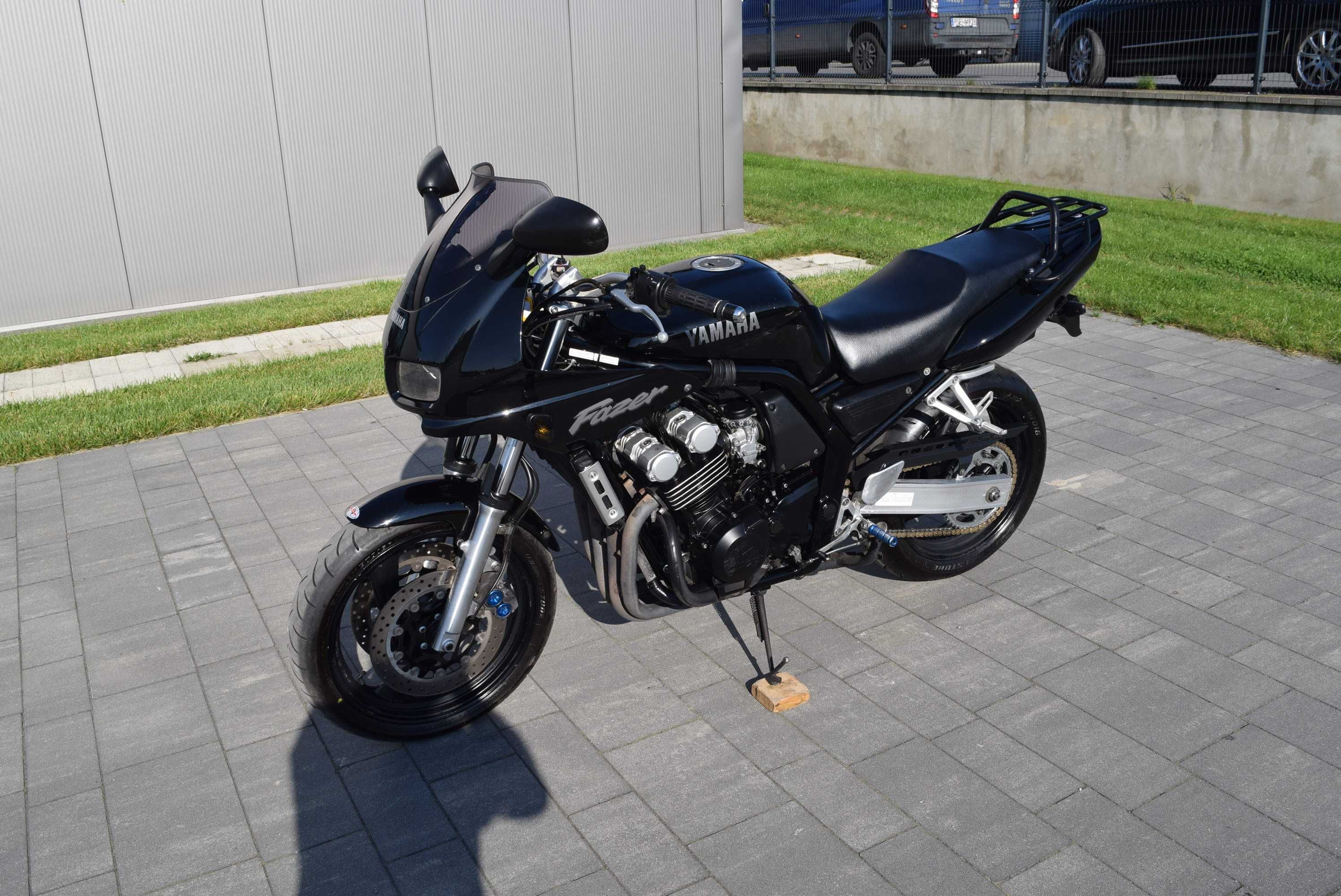 Yamaha FZS 600 Fazer oryginalny stan, bagażnik, masa dok. na km, z DE*