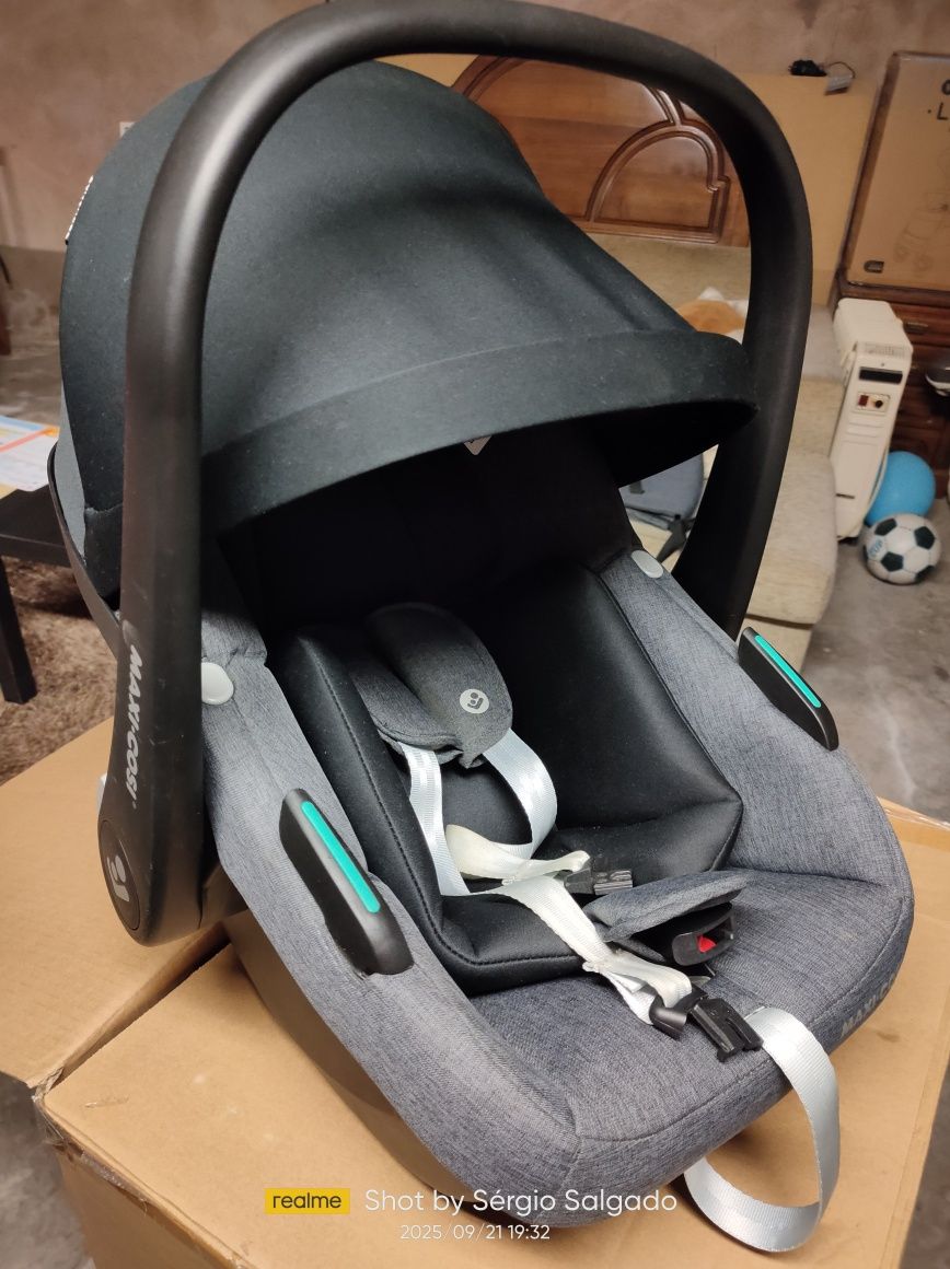 Carrinho bebé 3 em 1 Maxi Cosi