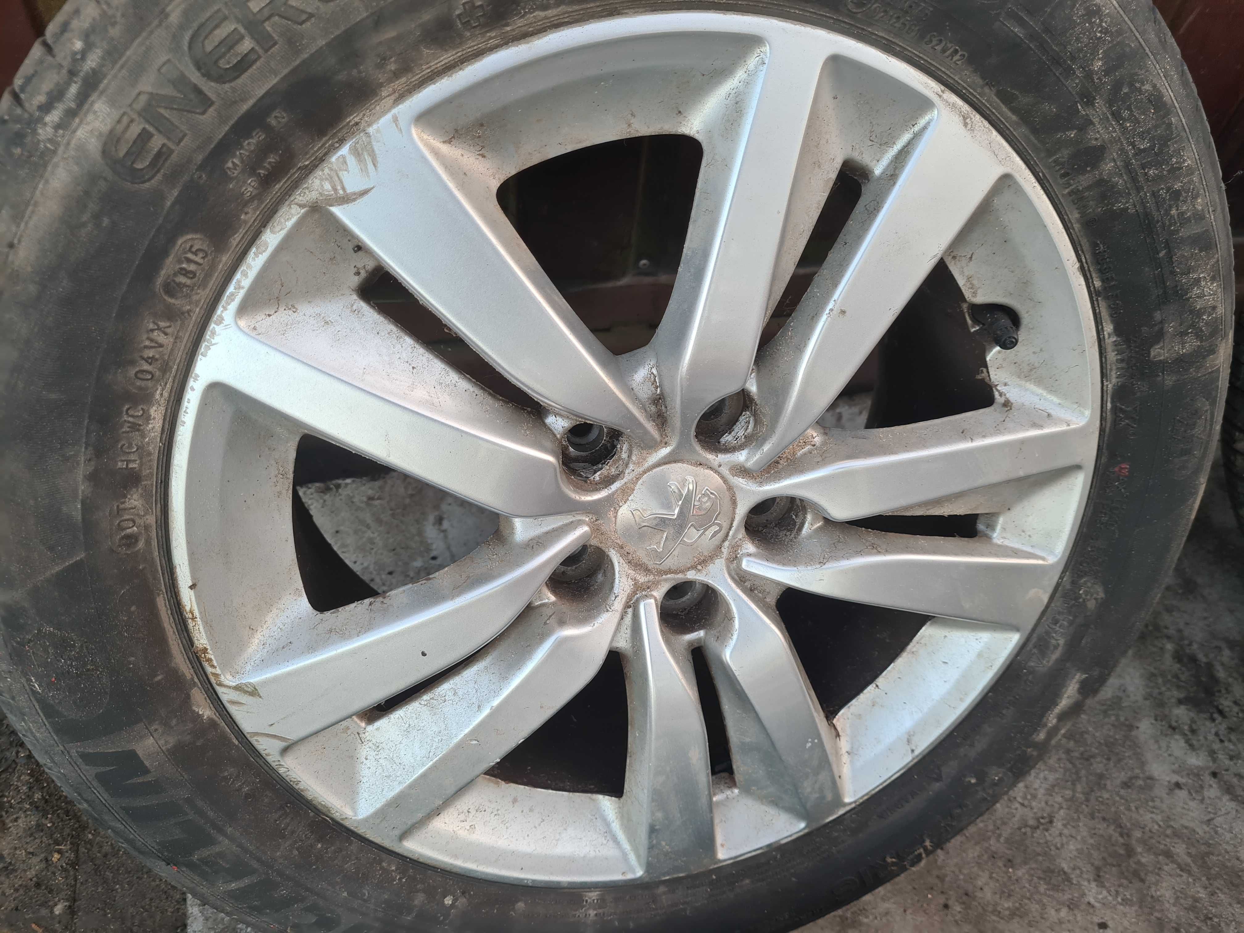 Peugeot 308 T9 II alufelga 7 J 16 5x108 opona 205/55 R16