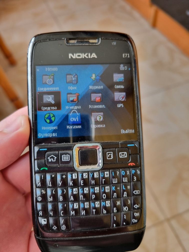 Nokia e71 в хорошем полностью рабочем состоянии