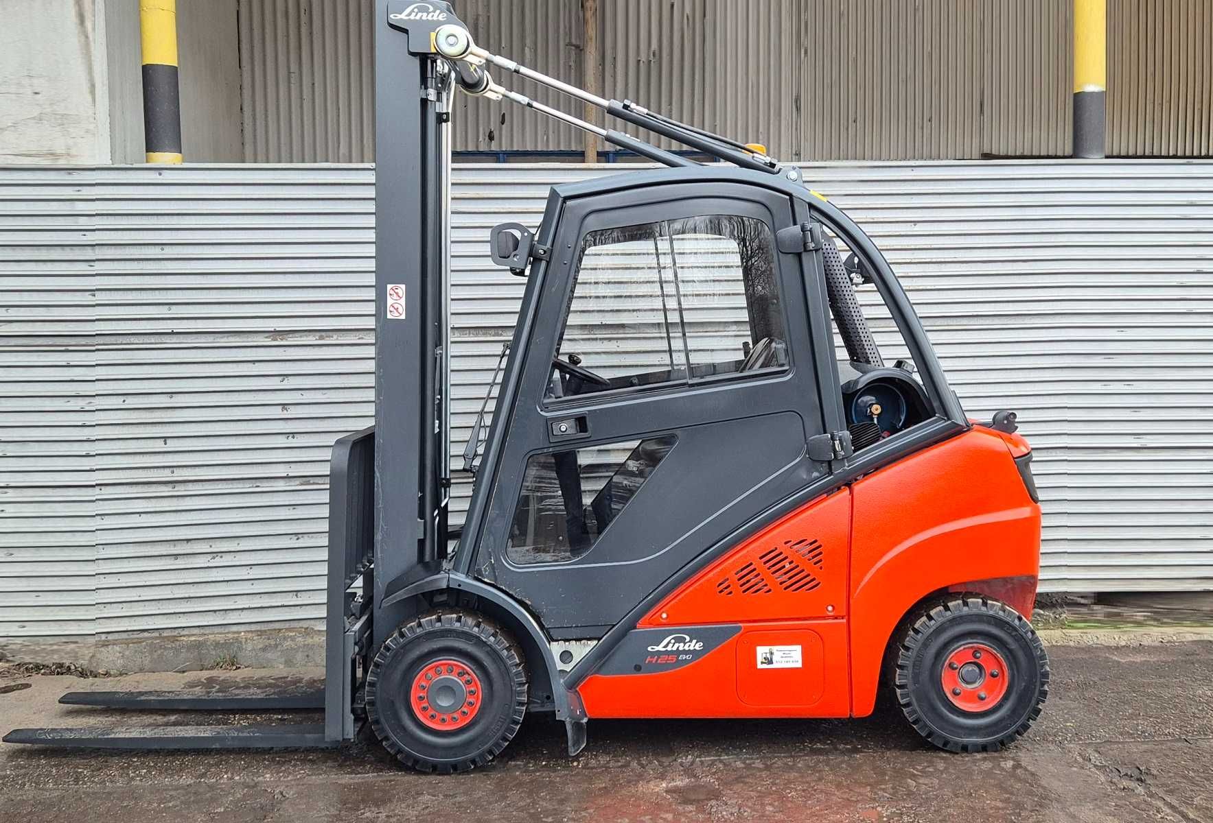 Linde H25 2018r • triplex 650cm • 4 tys mtg • Leasing • wózek widłowy