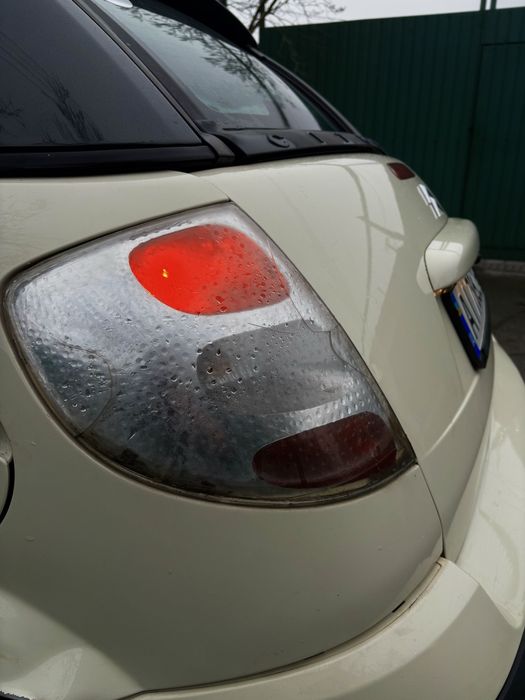 Продам автомобіль який точно привертає увагу на дорозі!