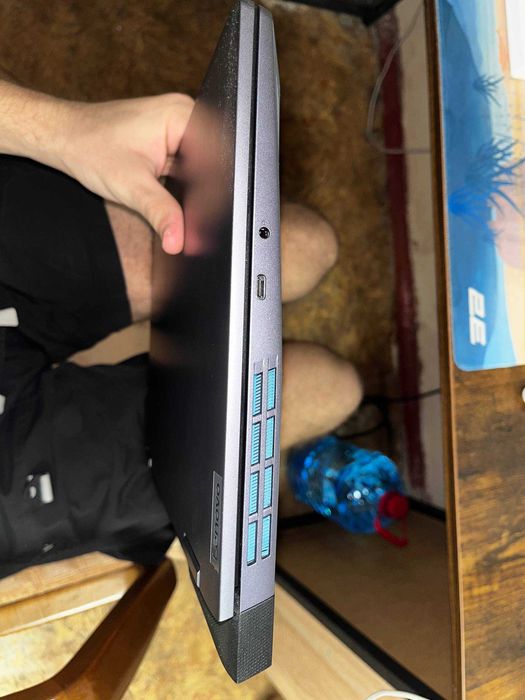 Ноутбук LOQ 15APH8 використовувався для навчання та роботи