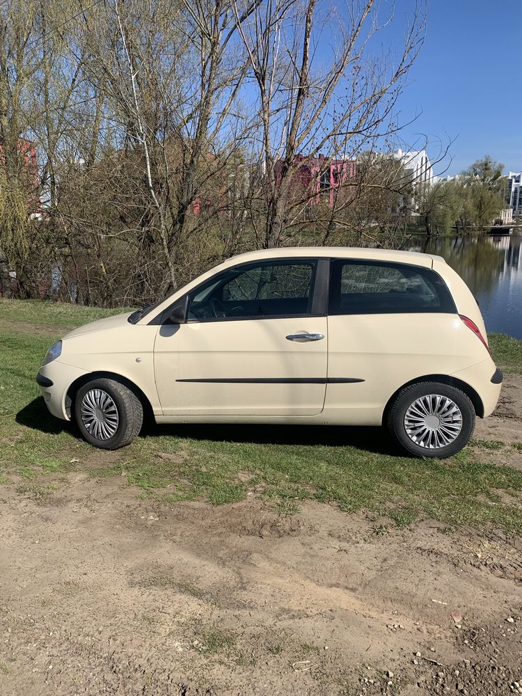 Продам автомобіль