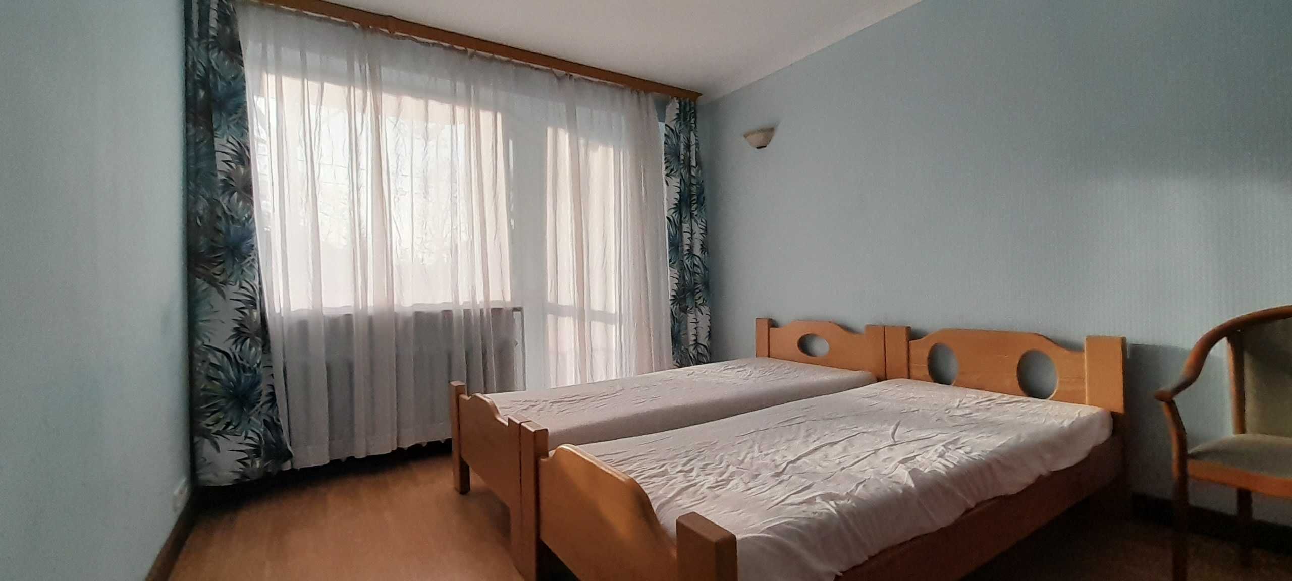 Dom 9 pokoi - 1, 2 i 3 osobowe. Łódź, Bałuty ul. Sasanek