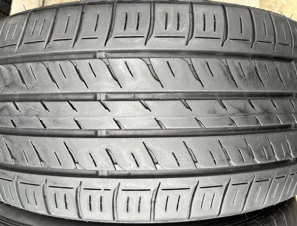 Шини Dunlop Enasave R 17 215 50 Leaf