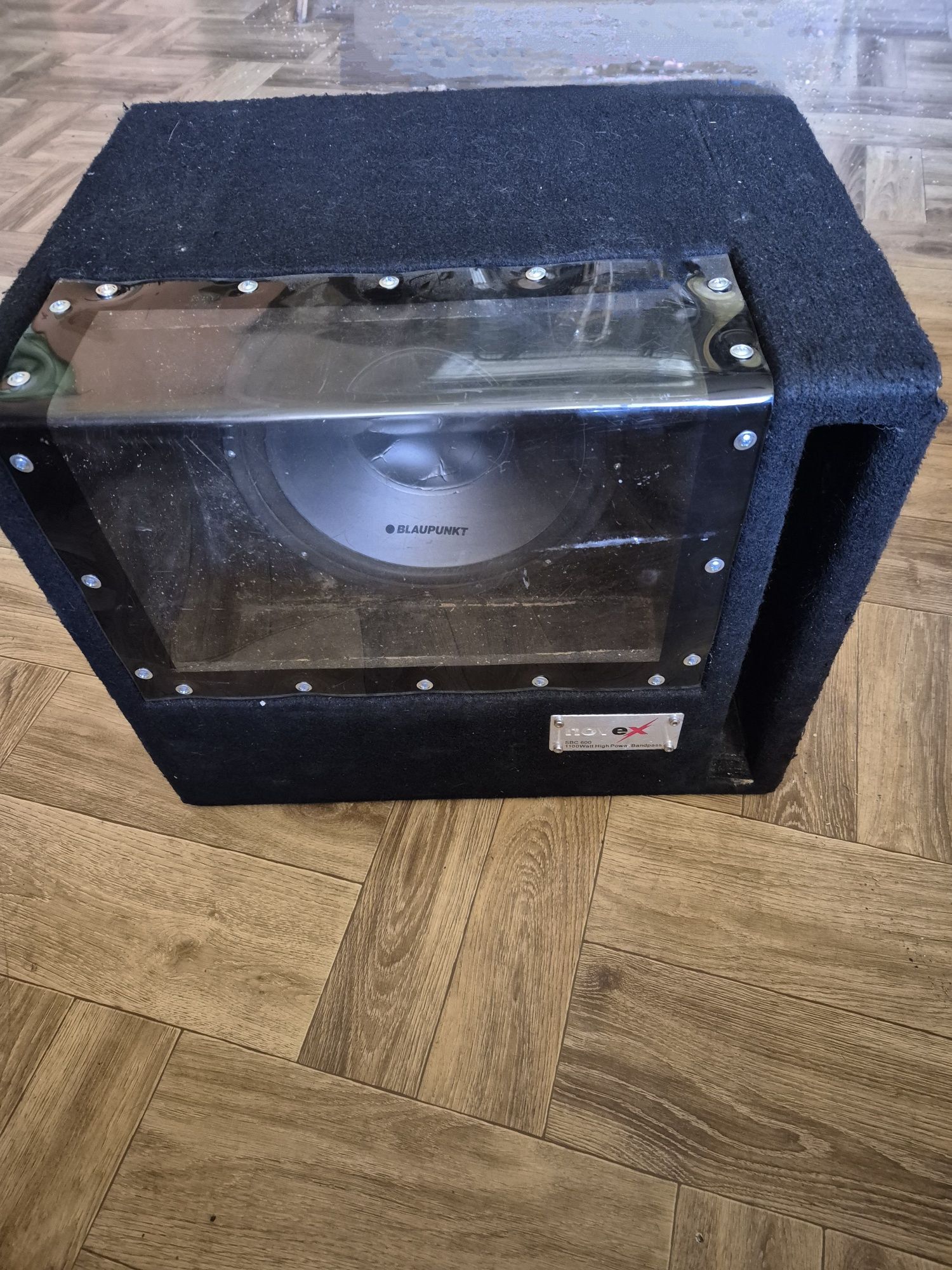 Sprzedam subwoofer blaupunkt 1200w