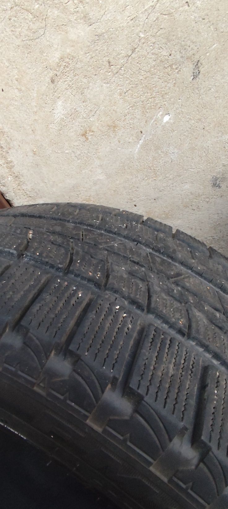 Felgi z oponami letnimi i zimowymi r18 235/45