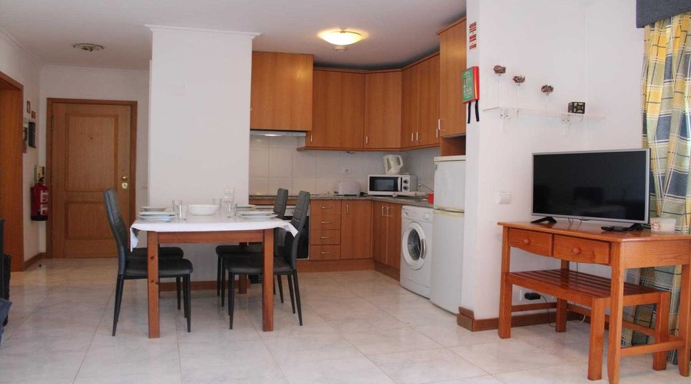 Arrenda-se T1 até maio - na praia da rocha