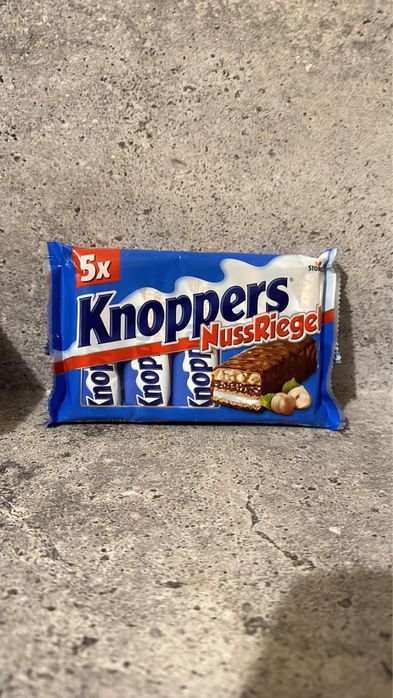 Шоколадно-вафельні батончики Knoppers