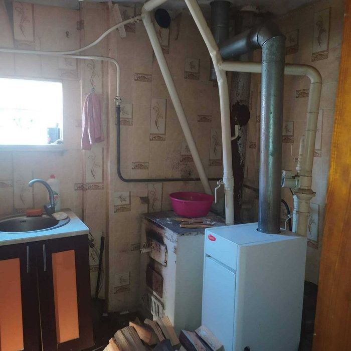 Продам дом село Гинеивка Харьковская область