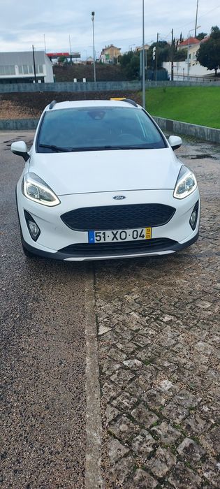 Ford fiesta active turbo