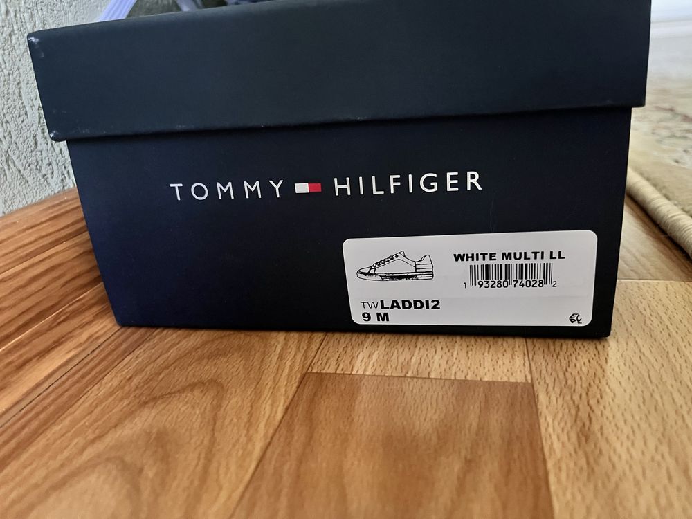 Кеди Tommy Hilfiger оригінал 39р