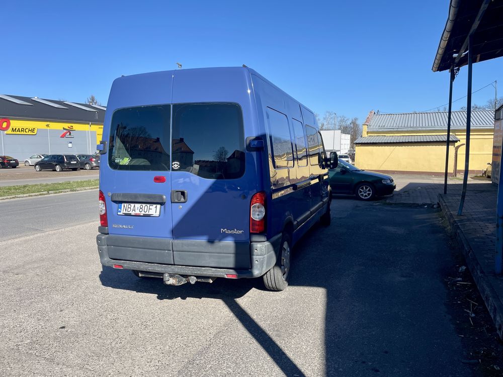 Renault Master 6 osób
