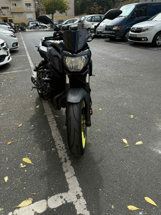 Yamaha Mt07 Nigth fluo 35 kW