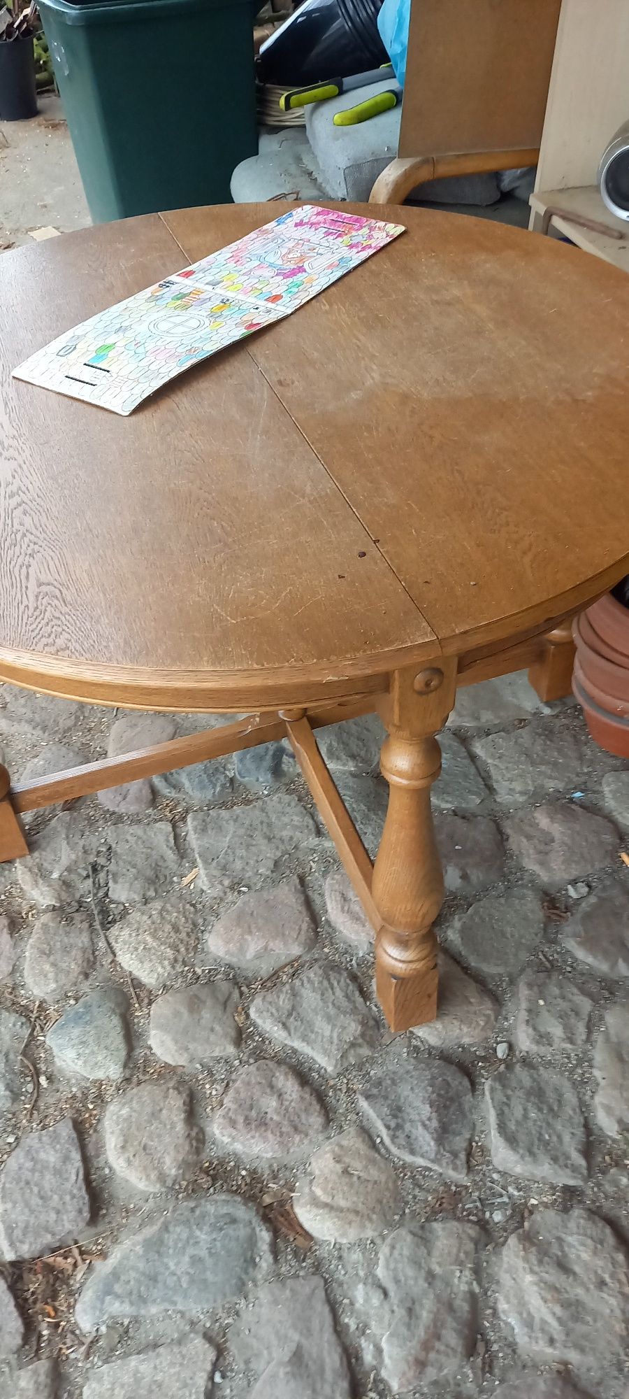 Duzy drewniany  stół