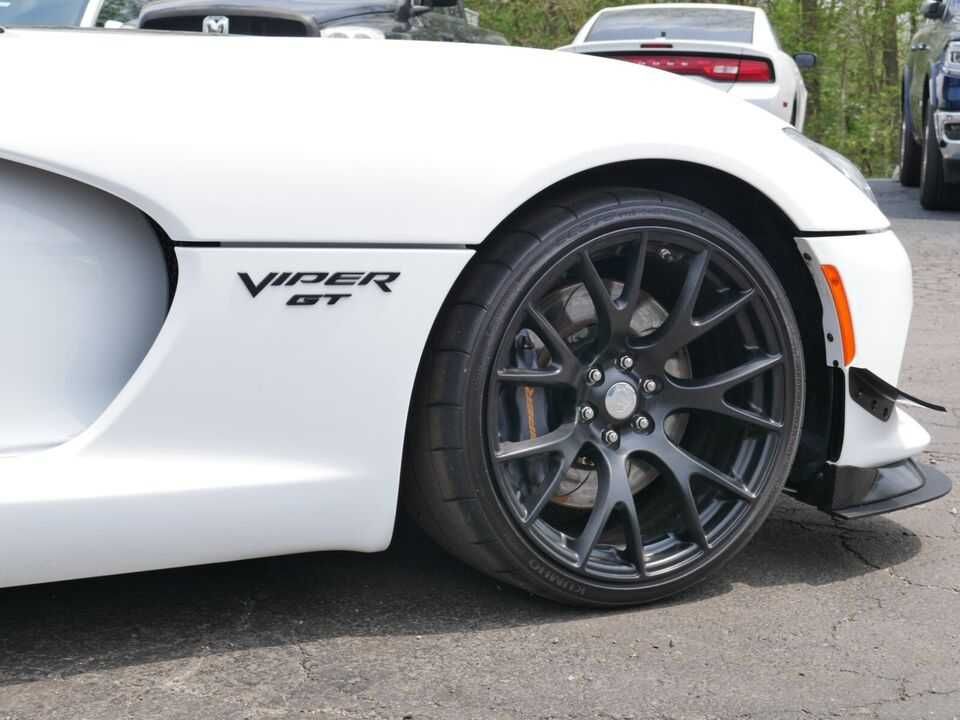 2017 Dodge Viper GTC