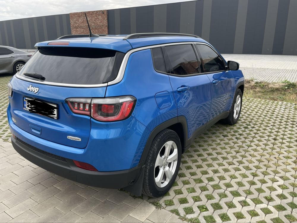 Продам Jeep Compass