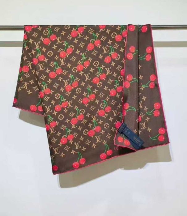 Chusta z wiśniami LV x Takashi Murakami,