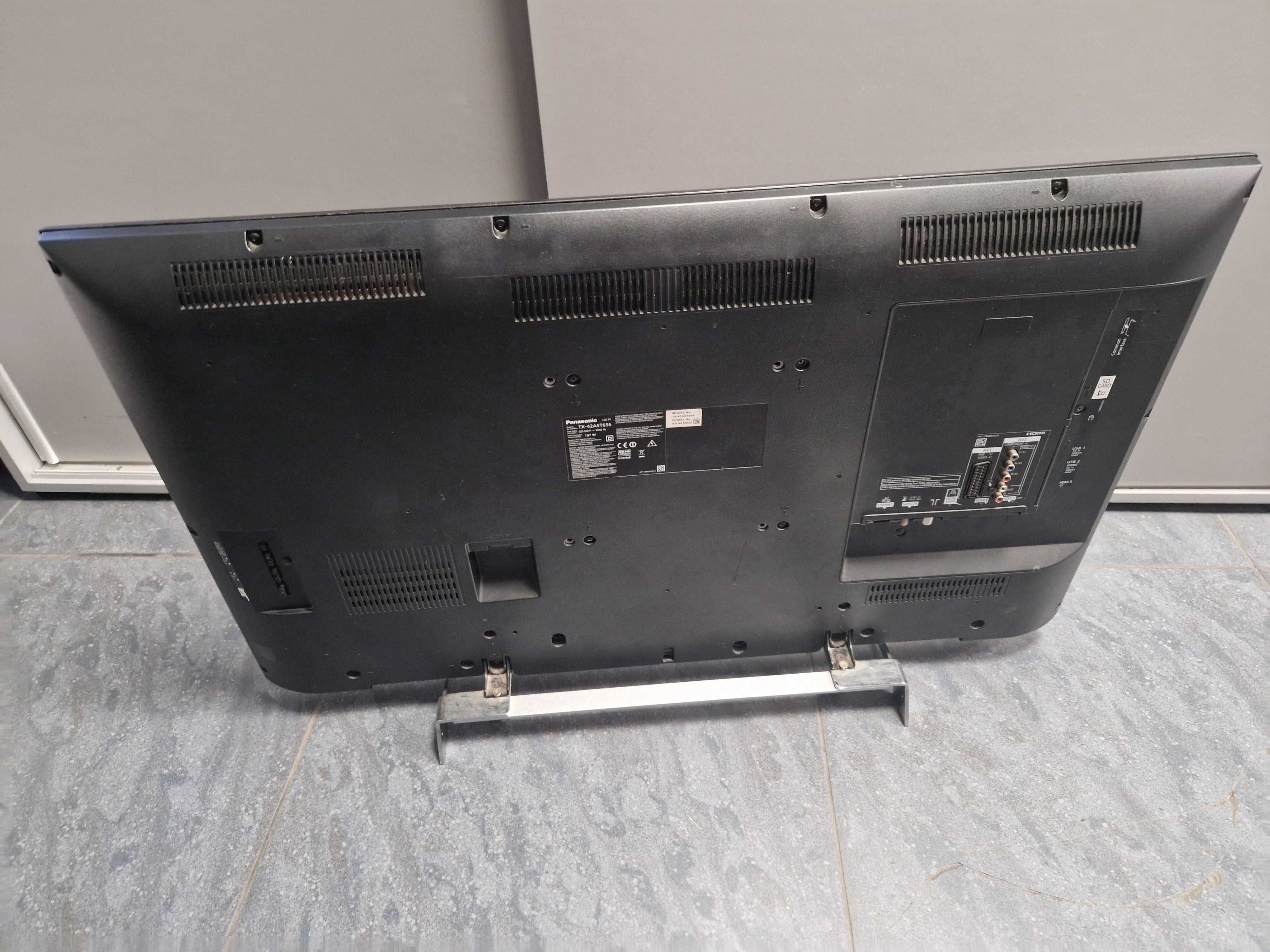 Telewizor LED Panasonic 42 TX 42AST656