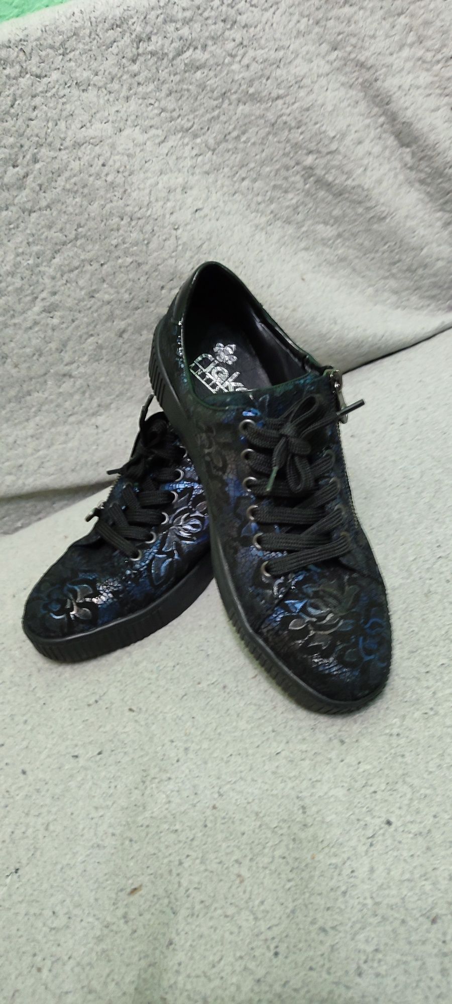 Женские фирменные кроссовки Rieker 40-41 р.