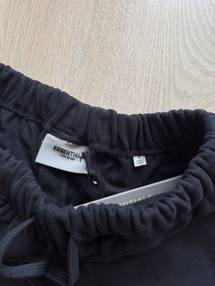 Шорти Essentials/шорти есентіалс/Esentials/FOG/Fear of God