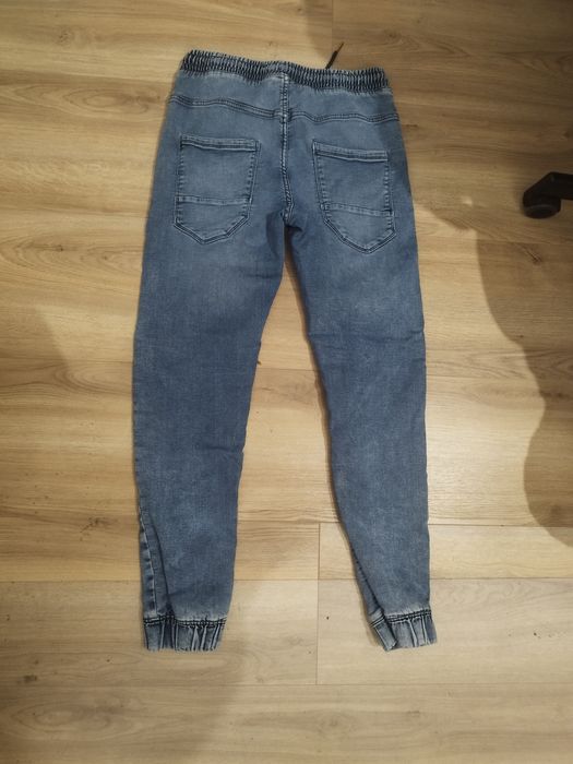 Spodnie skinny joggery