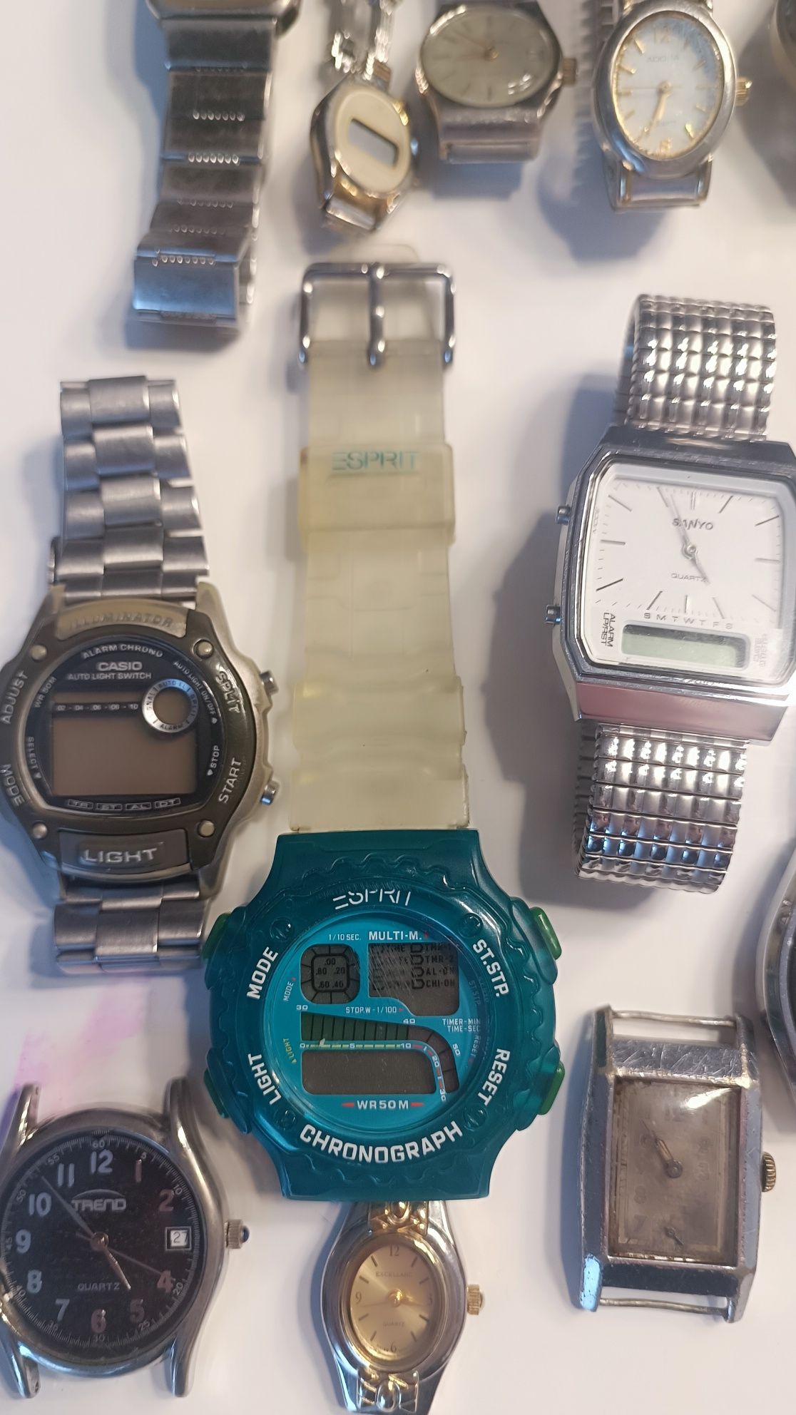Наручные часы Casio, Sanyo, Seiko, Adora