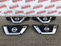 Решетка радиатора эмблема значек Nissan Rogue USA 14-20