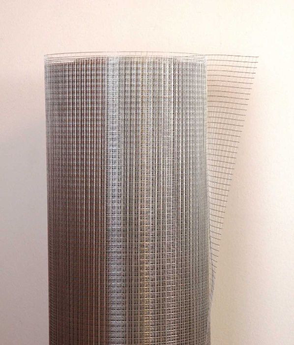 Siatka hodowlana na woliery zgrzewana 13x13mm/0,8mm. Stal nierdzewna