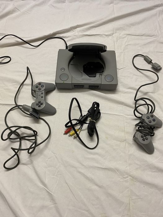 Playstation 1 Sony (poucas vezes utilizada)