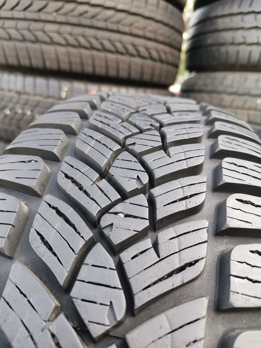 zima Fulda 195/65/15 7.8mm z 2020r 2szt