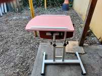 Stolik pod laptop