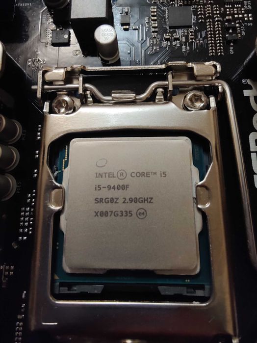 Продам комплект: i5-9400F + GTX 1660 + 16 ГБ RAM