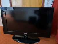 Tv, sofá, mesa com cadeiras, sofá
