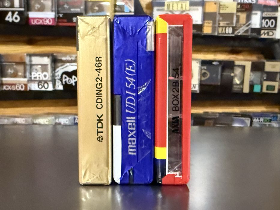Продам лот аудио кассет TDK Maxell