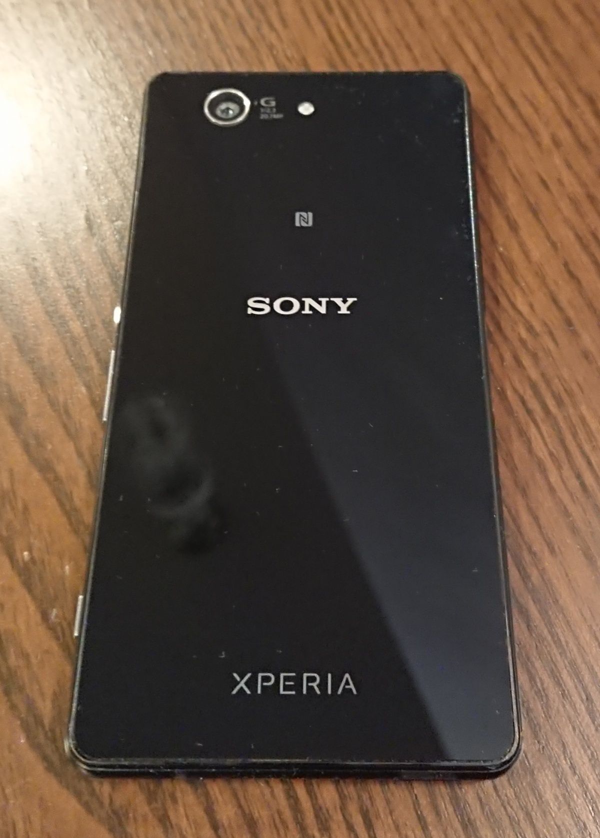 Sony Xperia Z3 Compact jak nowy, problem z dotykiem