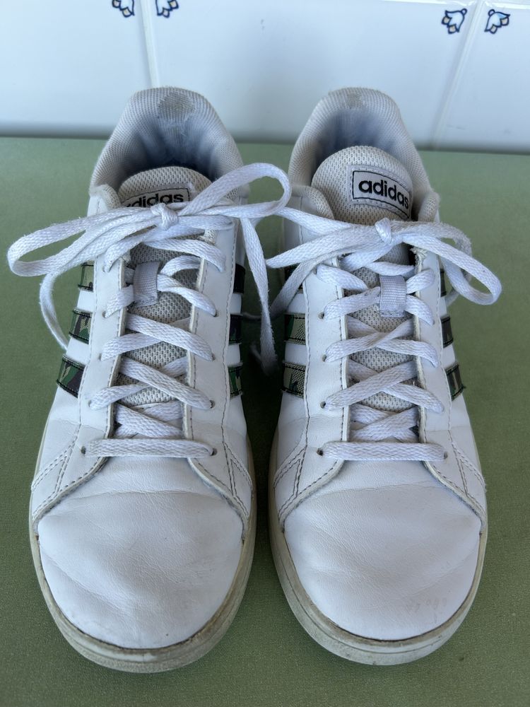 Sapatilhas Adidas n° 36.5