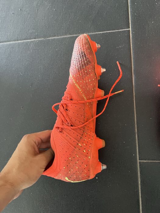 Chuteiras oficiais puma