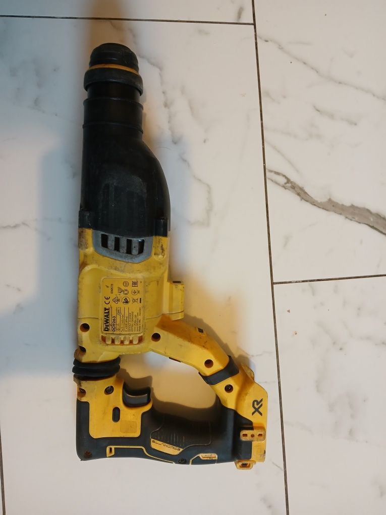 DeWalt DCH263 samo body