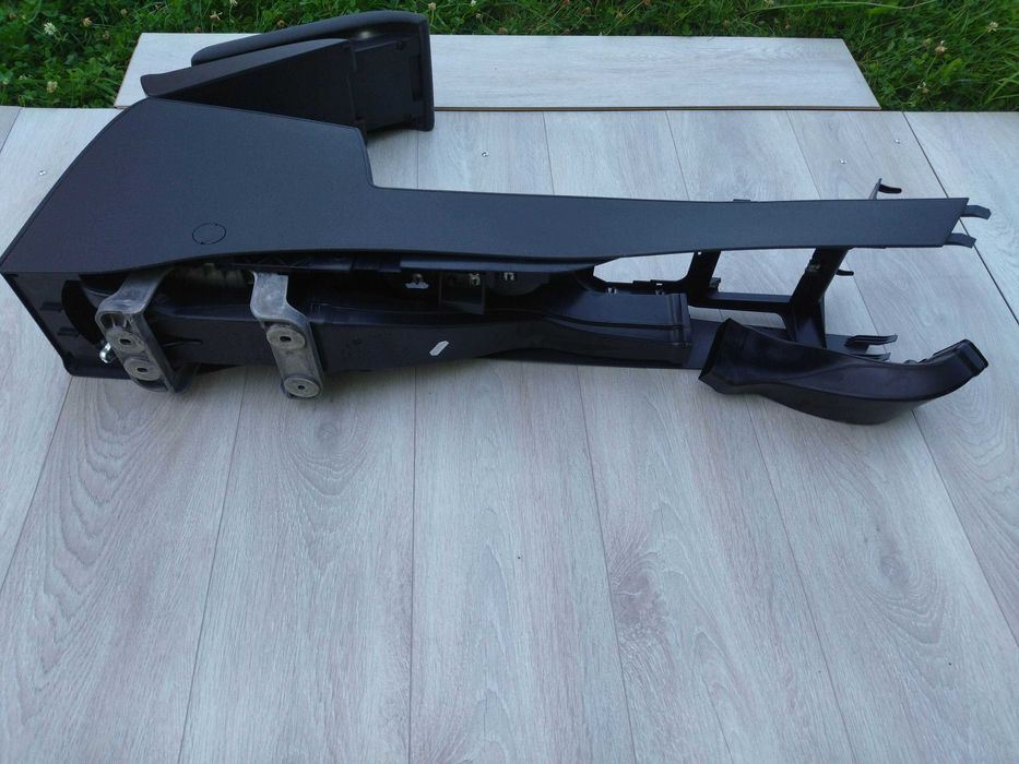 Подлокотник підлокітник Фольксваген Кадди Тоуран Touran Caddy