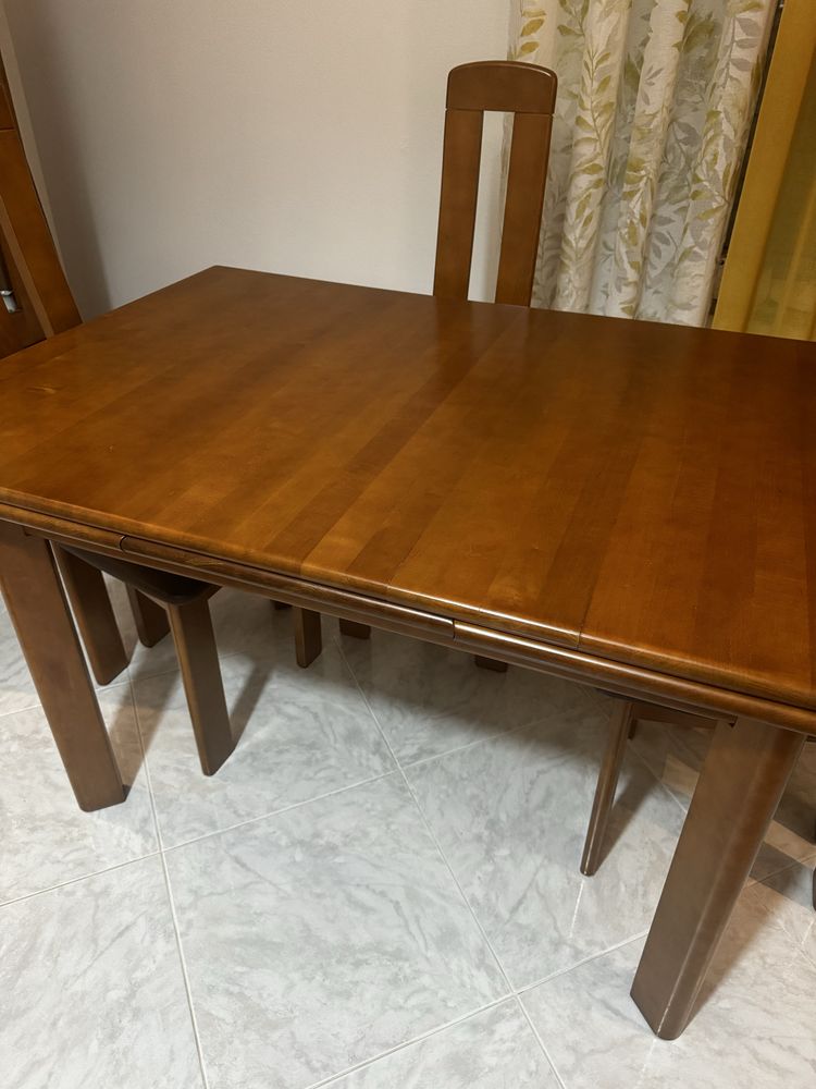 Mesa de Jantar Extensivel de Madeira