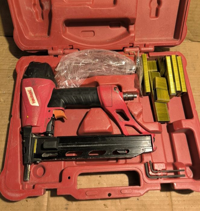 Zszywacz pneumatyczna haubold pn540