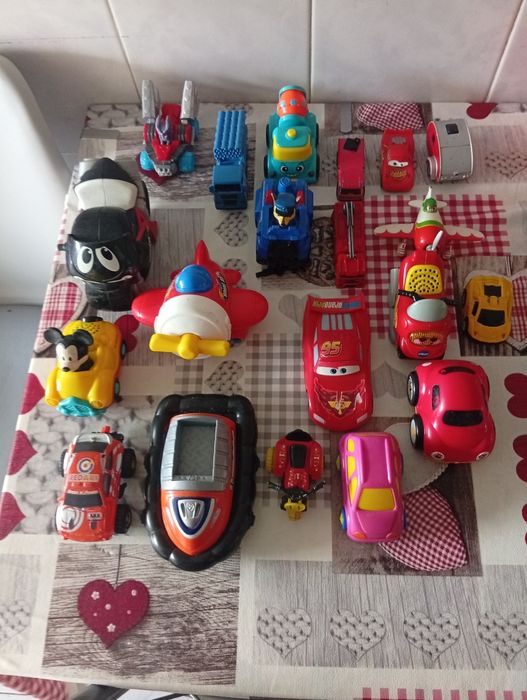 Lote carrinhos criança 10€