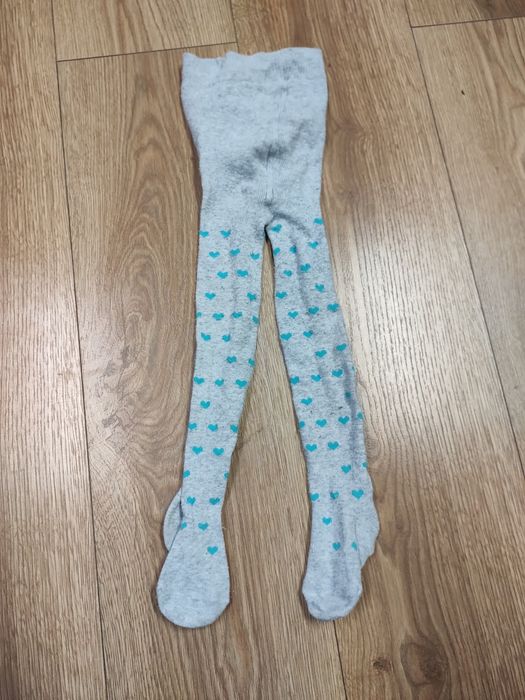Szare rajstopki w turkusowe serduszka rozmiar 86