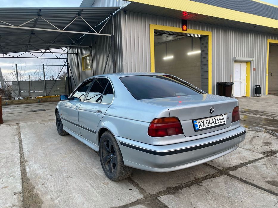 Продам бмв е 39. 2,5