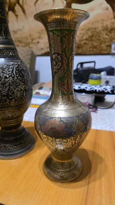 Zestaw 3 ozdobnych wazonów