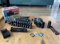 Kamera Sony zv-1 gotowy zestaw  2 Statywy Metalowy grip 3 Karty SD