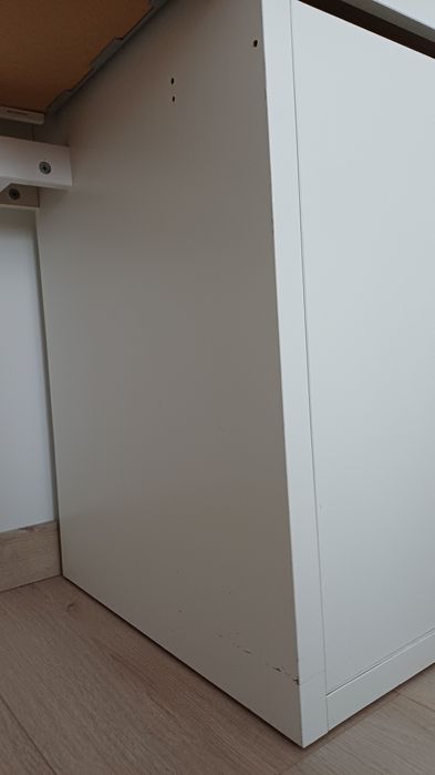 Biurko IKEA Micke 105 x 55 cm białe
